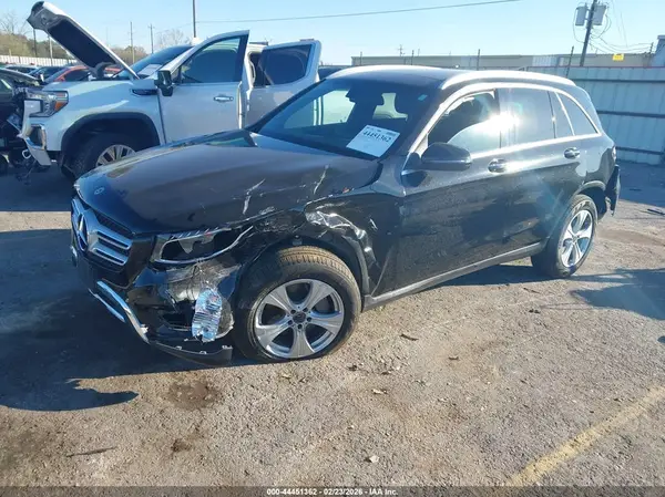 WDC0G4JB5HV011667 2017 MERCEDES-BENZ GLC - Image 2