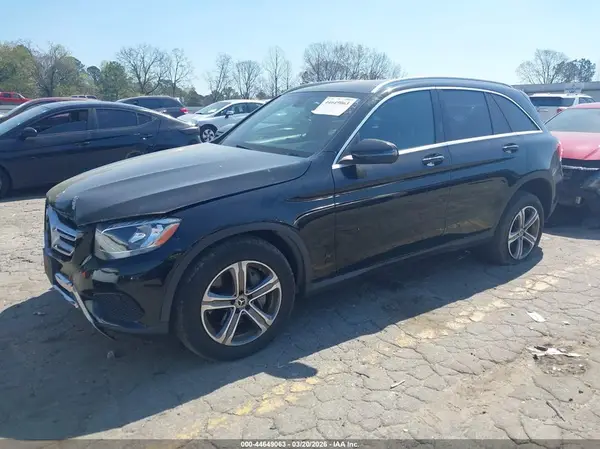 WDC0G4JB5JV014459 2018 MERCEDES-BENZ GLC - Image 2