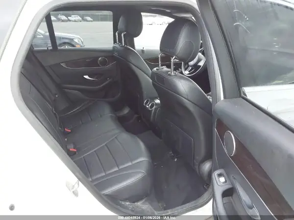 WDC0G4JB5JV015871 2018 MERCEDES-BENZ GLC - Image 8