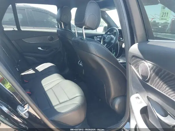 WDC0G4JB5JV021220 2018 MERCEDES-BENZ GLC - Image 8