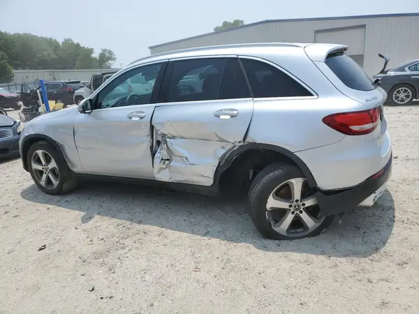 WDC0G4JB5JV025056 2018 MERCEDES-BENZ GLC - Image 2