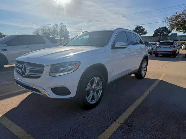 WDC0G4JB5JV045825 2018 MERCEDES-BENZ GLC - Image 2