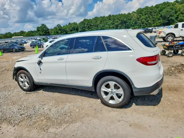 WDC0G4JB5JV057151 2018 MERCEDES-BENZ GLC - Image 2