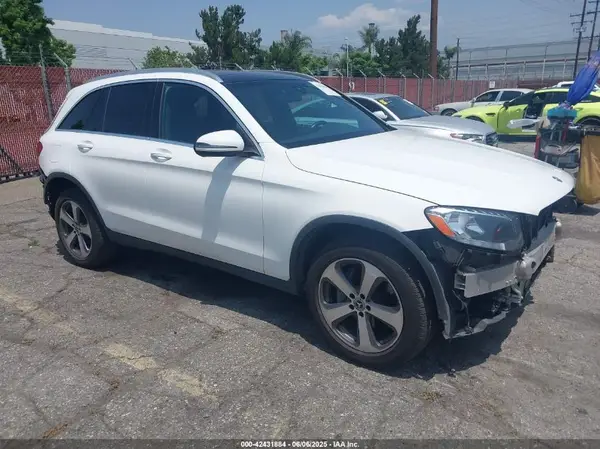 WDC0G4JB5JV067629 2018 MERCEDES-BENZ GLC - Image 1