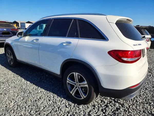 WDC0G4JB5JV081711 2018 MERCEDES-BENZ GLC - Image 2