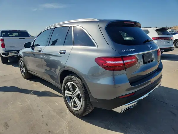 WDC0G4JB5JV103612 2018 MERCEDES-BENZ GLC - Image 2