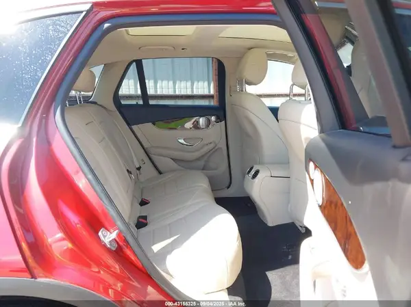 WDC0G4JB5JV111046 2018 MERCEDES-BENZ GLC - Image 8