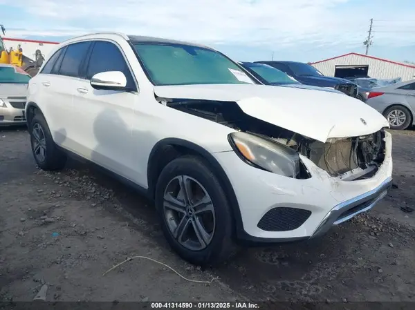 WDC0G4JB5K1000716 2019 MERCEDES-BENZ GLC - Image 1