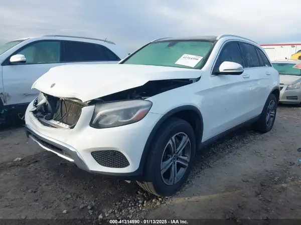 WDC0G4JB5K1000716 2019 MERCEDES-BENZ GLC - Image 2