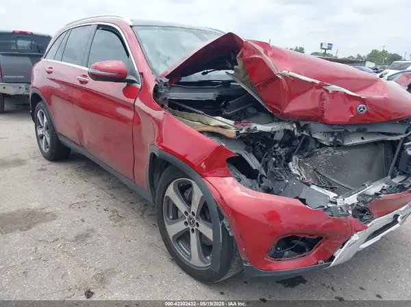 WDC0G4JB5KV120914 2019 MERCEDES-BENZ GLC - Image 1