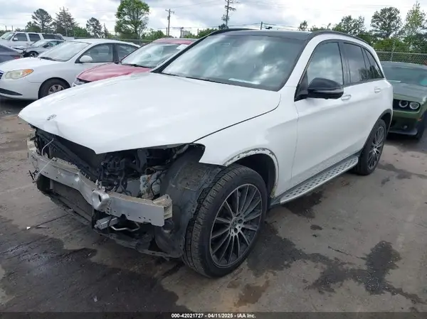 WDC0G4JB5KV123666 2019 MERCEDES-BENZ GLC - Image 2