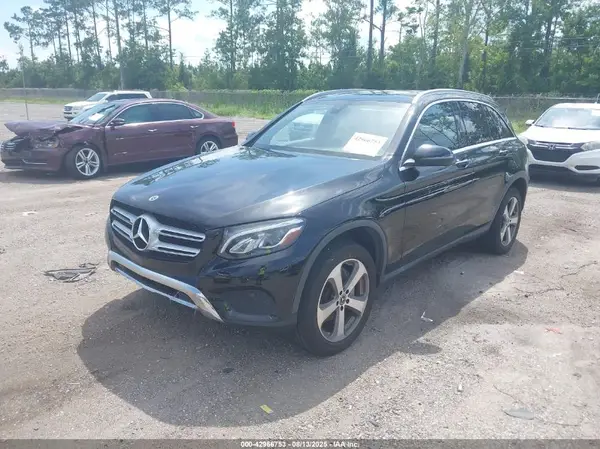 WDC0G4JB5KV136854 2019 MERCEDES-BENZ GLC - Image 2