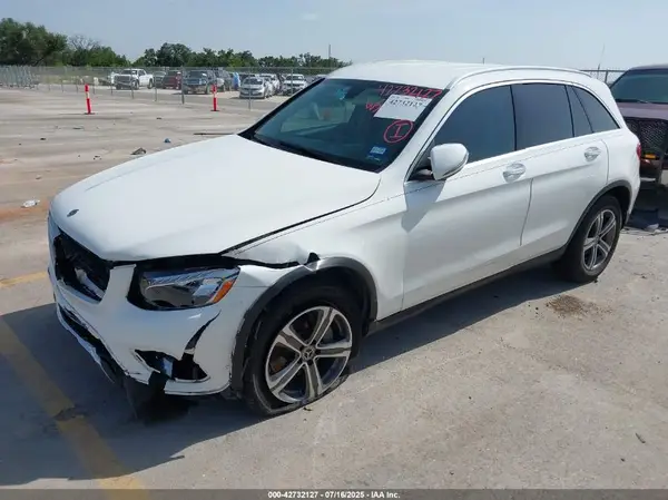 WDC0G4JB5KV161480 2019 MERCEDES-BENZ GLC - Image 2