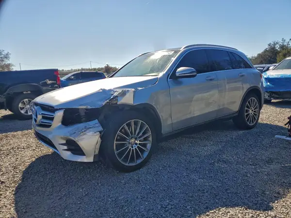 WDC0G4JB6GF013646 2016 MERCEDES-BENZ GLC - Image 1