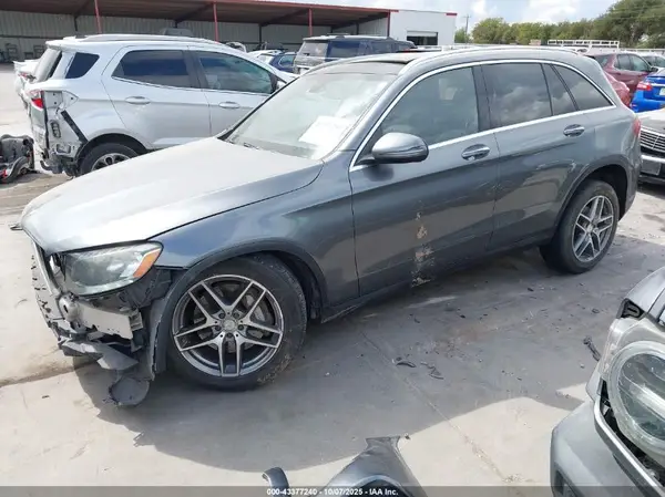 WDC0G4JB6GF016112 2016 MERCEDES-BENZ GLC - Image 2
