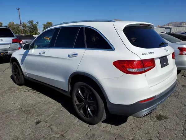 WDC0G4JB6GF016532 2016 MERCEDES-BENZ GLC - Image 2