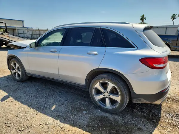 WDC0G4JB6GF052706 2016 MERCEDES-BENZ GLC - Image 2
