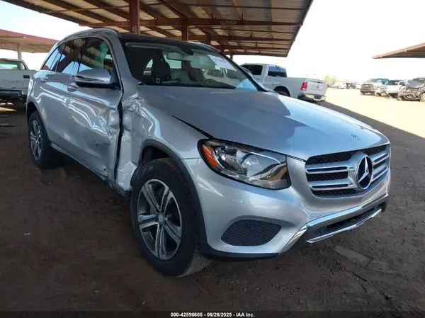 WDC0G4JB6GF090839 2016 MERCEDES-BENZ GLC - Image 1