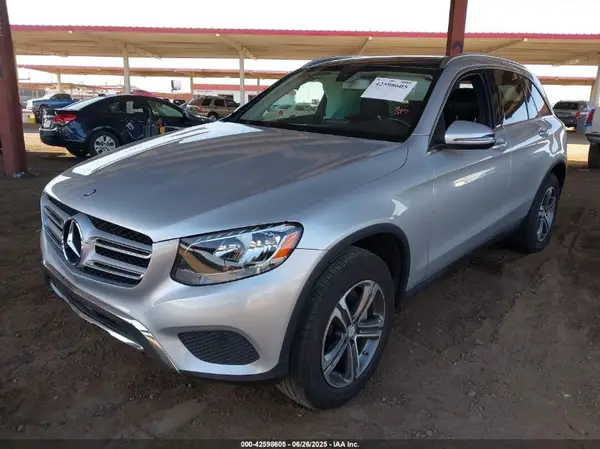 WDC0G4JB6GF090839 2016 MERCEDES-BENZ GLC - Image 2