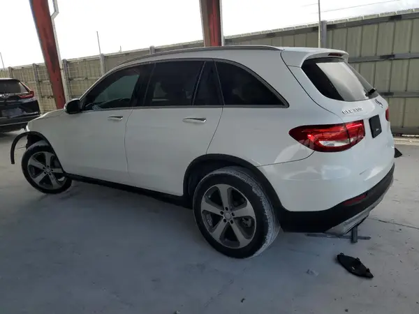 WDC0G4JB6GF091926 2016 MERCEDES-BENZ GLC - Image 2
