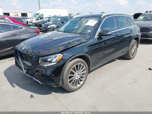 WDC0G4JB6GF107252 2016 MERCEDES-BENZ GLC - Image 2
