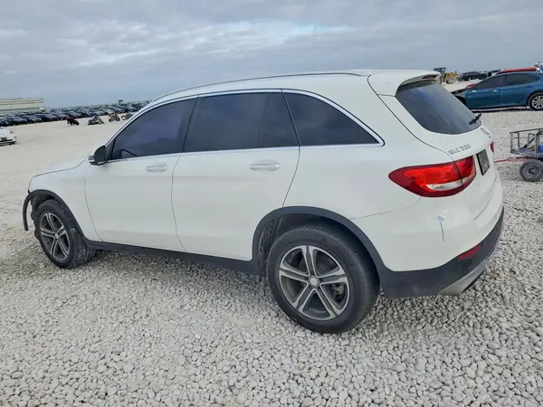 WDC0G4JB6GF110846 2016 MERCEDES-BENZ GLC - Image 2