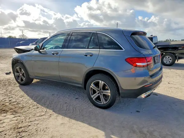 WDC0G4JB6HF116874 2017 MERCEDES-BENZ GLC - Image 2
