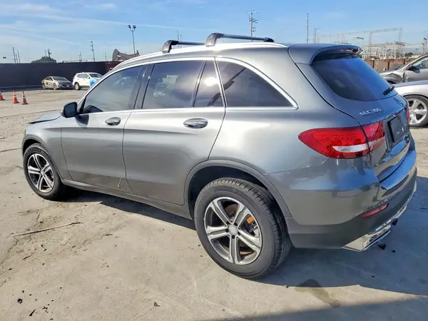 WDC0G4JB6HF125039 2017 MERCEDES-BENZ GLC - Image 2