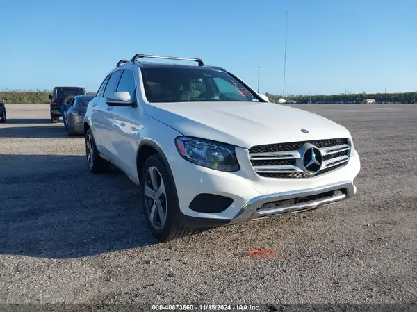 WDC0G4JB6HF127583 2017 MERCEDES-BENZ GLC - Image 1