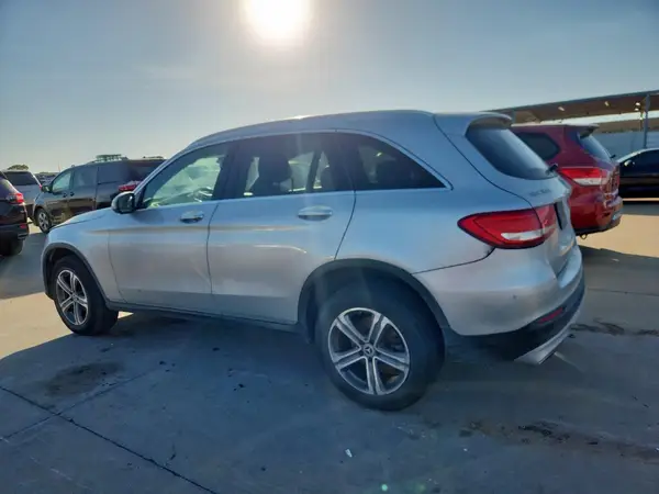 WDC0G4JB6HF129690 2017 MERCEDES-BENZ GLC - Image 2