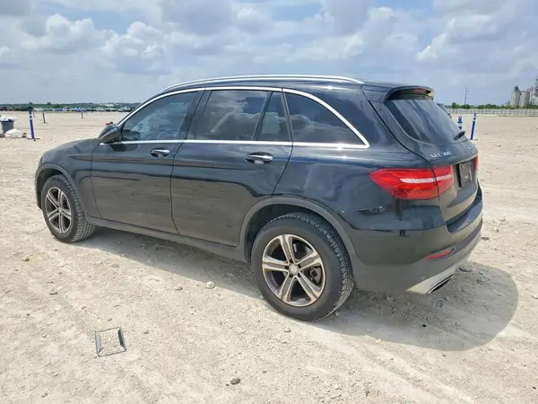 WDC0G4JB6HF133528 2017 MERCEDES-BENZ GLC - Image 2
