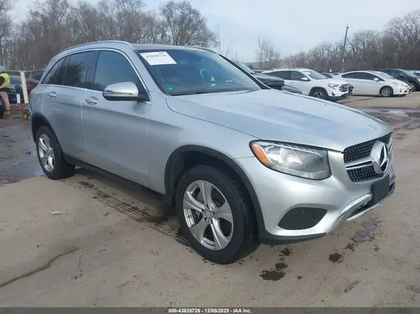 WDC0G4JB6HF138051 2017 MERCEDES-BENZ GLC - Image 1