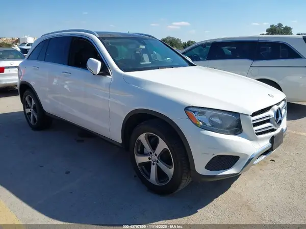 WDC0G4JB6HF189405 2017 MERCEDES-BENZ GLC - Image 1
