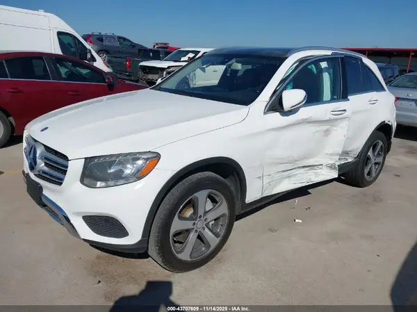 WDC0G4JB6HF189405 2017 MERCEDES-BENZ GLC - Image 2