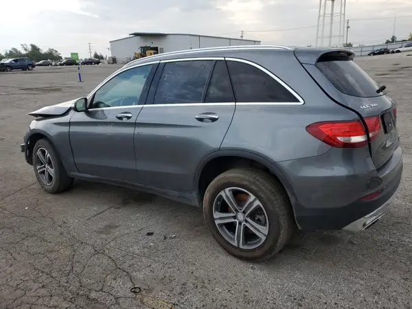 WDC0G4JB6HF197939 2017 MERCEDES-BENZ GLC - Image 2