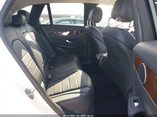 WDC0G4JB6HF201732 2017 MERCEDES-BENZ GLC - Image 8