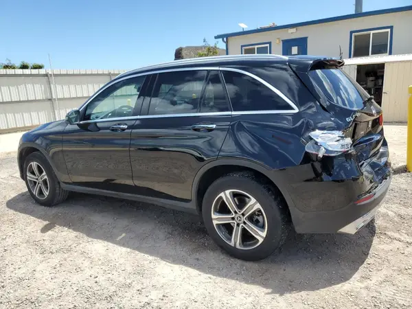 WDC0G4JB6HF210995 2017 MERCEDES-BENZ GLC - Image 2