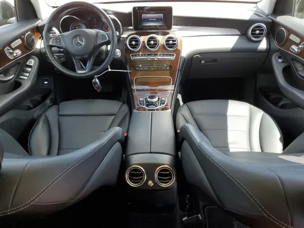 WDC0G4JB6HF210995 2017 MERCEDES-BENZ GLC - Image 8