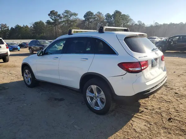 WDC0G4JB6HF215128 2017 MERCEDES-BENZ GLC - Image 2