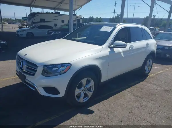 WDC0G4JB6HF247481 2017 MERCEDES-BENZ GLC - Image 2