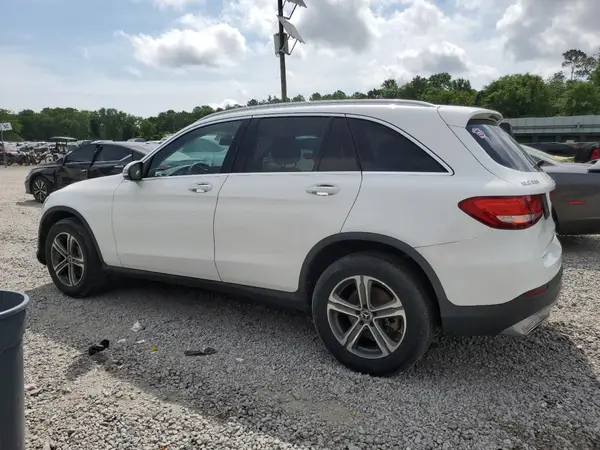 WDC0G4JB6HF256519 2017 MERCEDES-BENZ GLC - Image 2