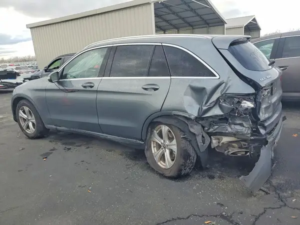 WDC0G4JB6HV007286 2017 MERCEDES-BENZ GLC - Image 2