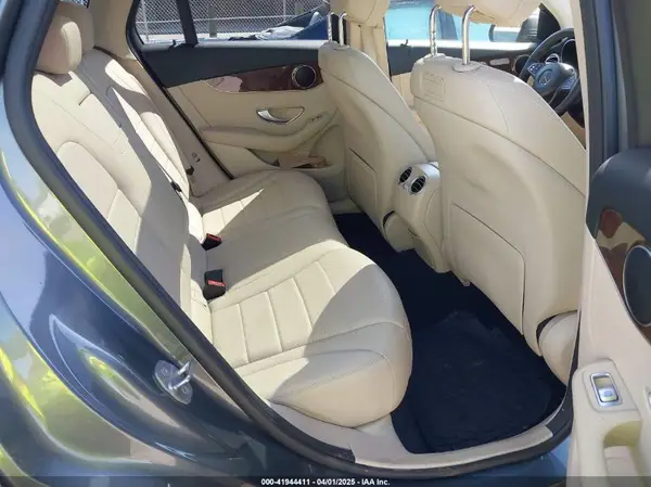 WDC0G4JB6JV022733 2018 MERCEDES-BENZ GLC - Image 8