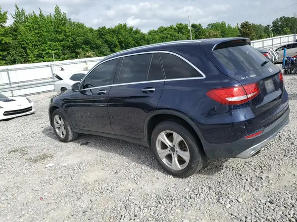 WDC0G4JB6JV026510 2018 MERCEDES-BENZ GLC - Image 2