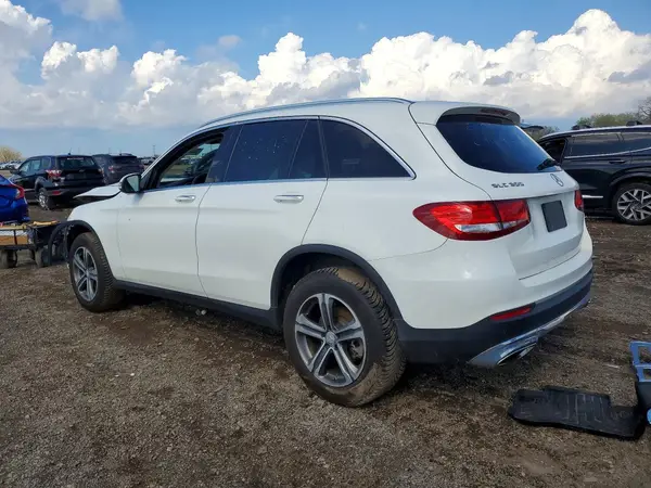 WDC0G4JB6JV028418 2018 MERCEDES-BENZ GLC - Image 2