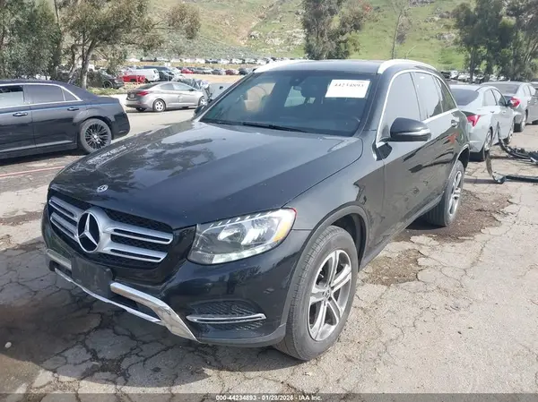 WDC0G4JB6JV035448 2018 MERCEDES-BENZ GLC - Image 2