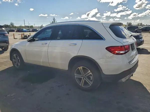 WDC0G4JB6JV038298 2018 MERCEDES-BENZ GLC - Image 2