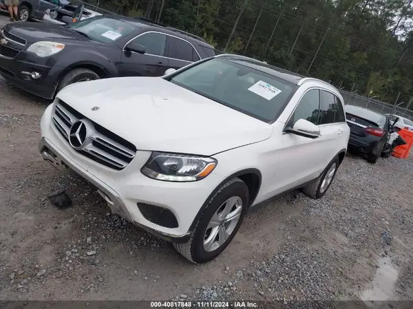 WDC0G4JB6JV039502 2018 MERCEDES-BENZ GLC - Image 2