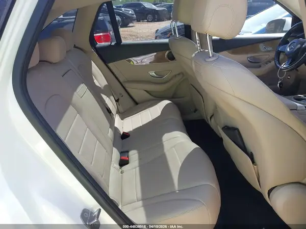 WDC0G4JB6JV049477 2018 MERCEDES-BENZ GLC - Image 8