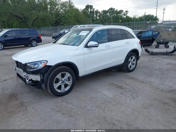 WDC0G4JB6JV062567 2018 MERCEDES-BENZ GLC - Image 2